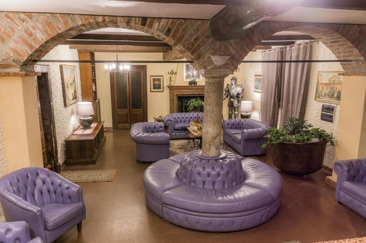Hotel Il Telegrafo Melegnano Bagian luar foto